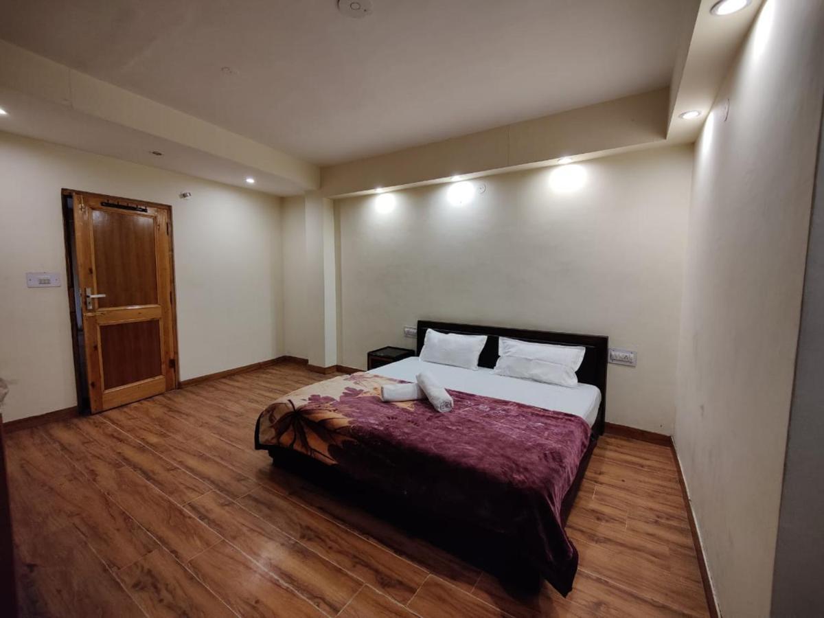 Hotel Mount Pleasant, Manali ภายนอก รูปภาพ